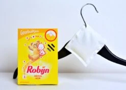 Robijn Geurbuiltjes Zwitsal 1 X 3 Stuks - Geur- Geurbuiltjes- Geurzakjes Voor In De Kledingkast -Huishoudelijke Schoonmaak 1200x865 2